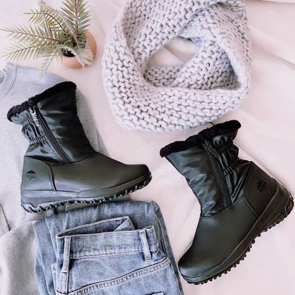 Totes rain boots - Picture 3 of 12